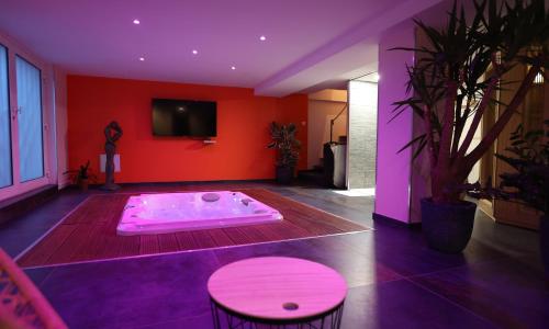 Ds Plaisir Love Room avec sauna, jacuzzi à Nancy - photo 1